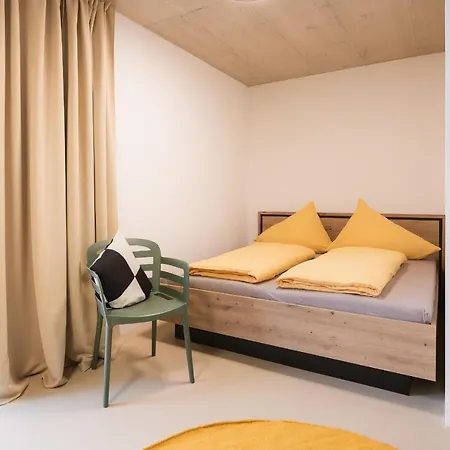 Momente Apartment Grins